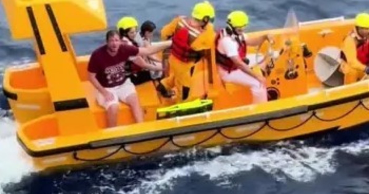 Milagro en altamar: una niña cayó por la borda de un crucero de Disney y su padre se tiró al agua para salvarla