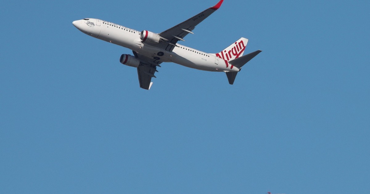 Todos los baños dejaron de funcionar durante un vuelo y se le pidió a los pasajeros que “orinaran en botellas”