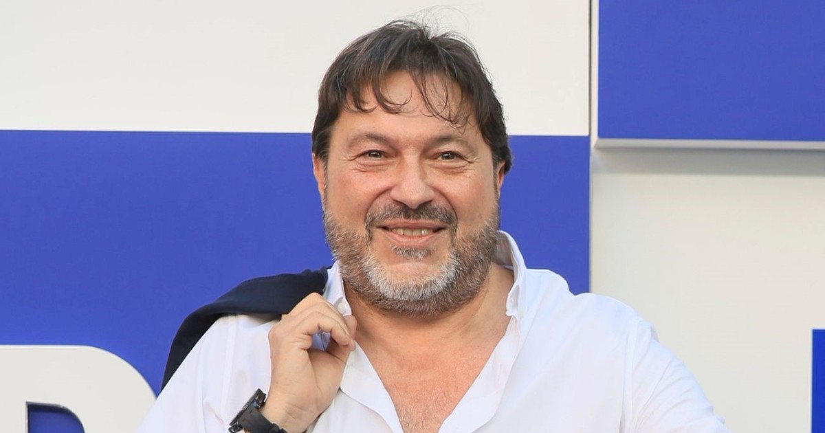 Explotó una bomba en el auto del periodista de investigación más conocido de Italia: había sido amenazado por la mafia