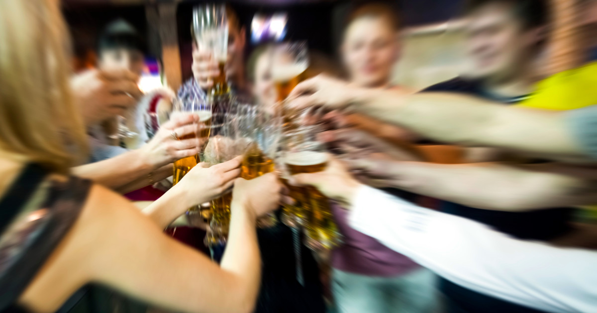 Qué es “Buenas noches, Cenicienta”, el peligroso método usado en fiestas para robar y abusar a las víctimas